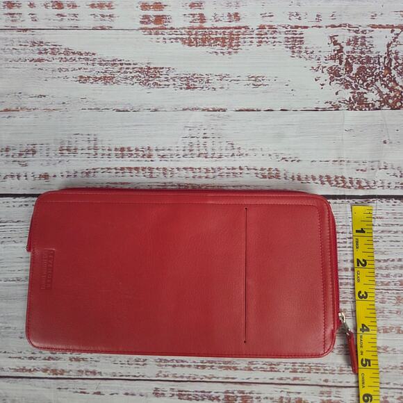 Levenger Red Fine Leather Card Pocket Case ID Holder Casual Office Business Work - Picture 8 of 8